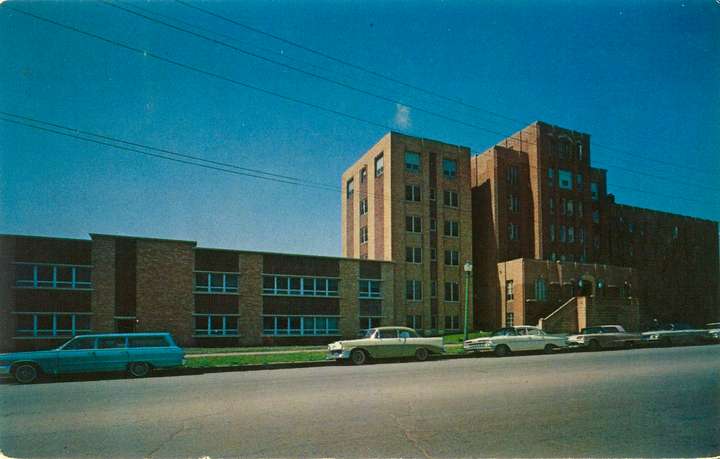 Postcard of Santa Fe Hospital, Topeka, Kansas