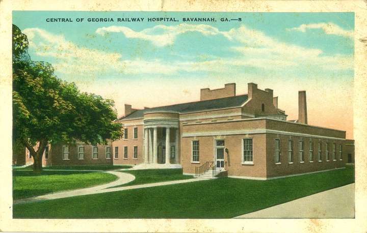 Postcard of Central of Georgia Railway Hospital, Savannah, Georgia