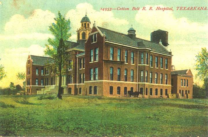 Postcard of Cotton Belt Railroad Hospital, Texarkana Arkansas/Texas