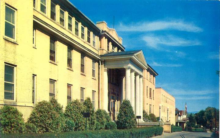 Postcard of C&O Hospital, Clifton Forge, Virginia