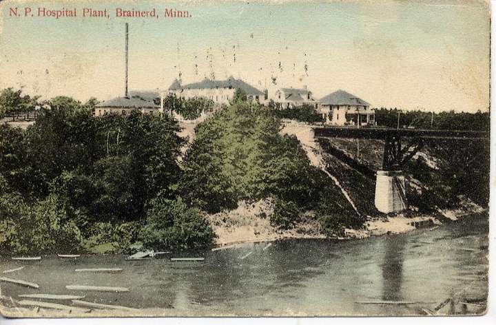 Postcard of Northern Pacific Hospital, Brainerd, Minnesota