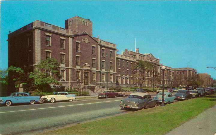 Postcard of Illinois Central Hospital