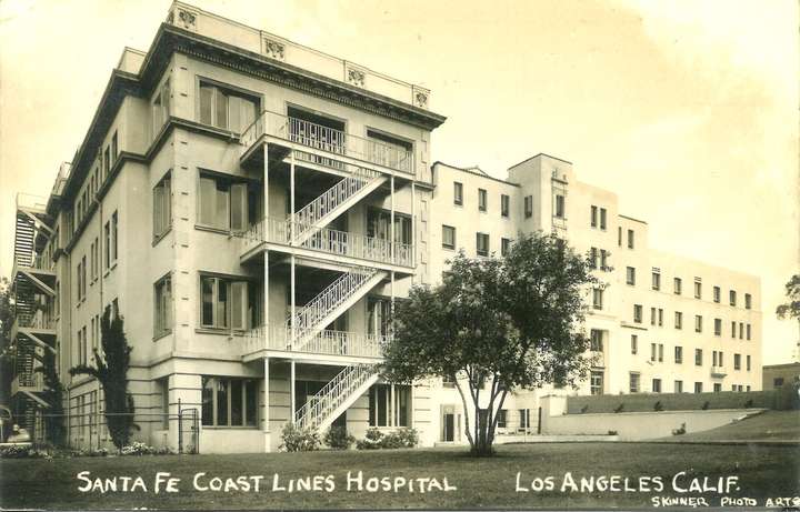 Postcard of Postcard of Santa Fe Coast Lines Hospital, Los Angeles, California