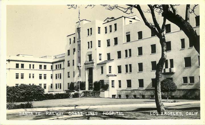 Postcard of Santa Fe Coast Lines Hospital, Los Angeles, California