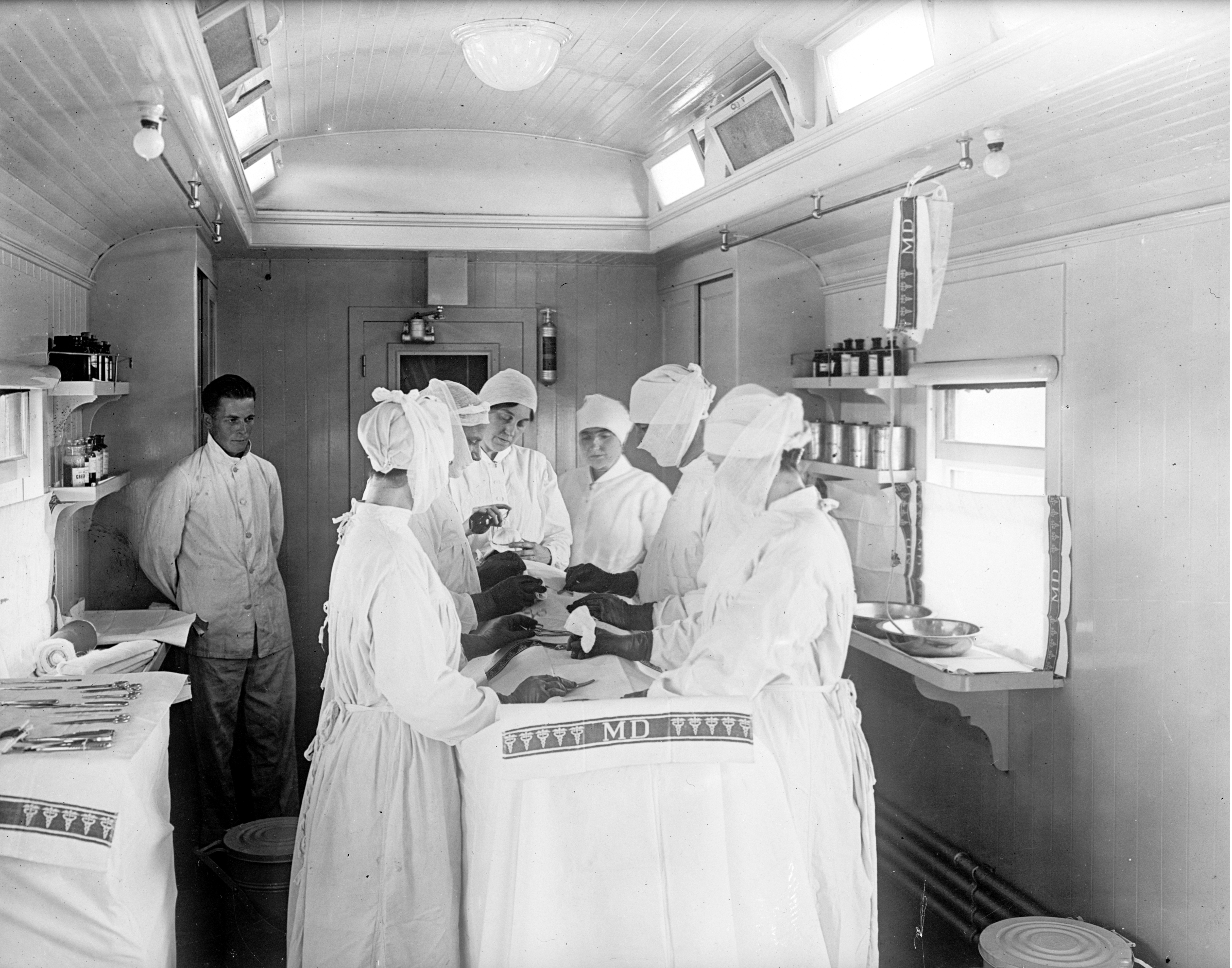 Railway hospital car 1917